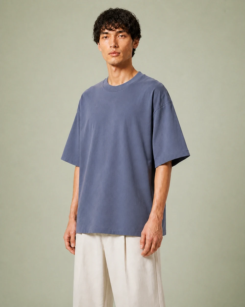 Creator shown in a mid-length three-quarter model view in Grey Blue